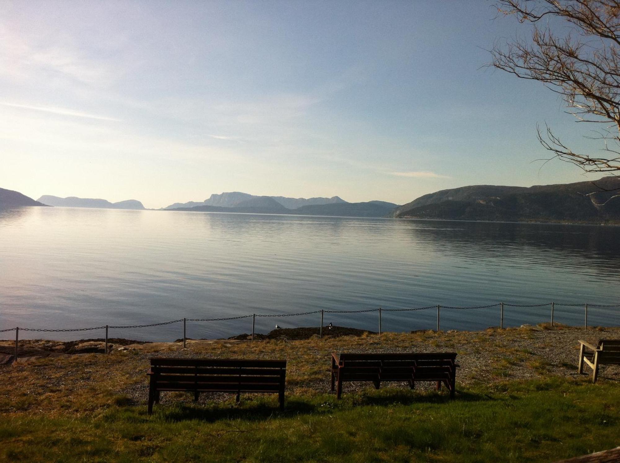 Brekkestranda Fjordhotel Brekke  المظهر الخارجي الصورة