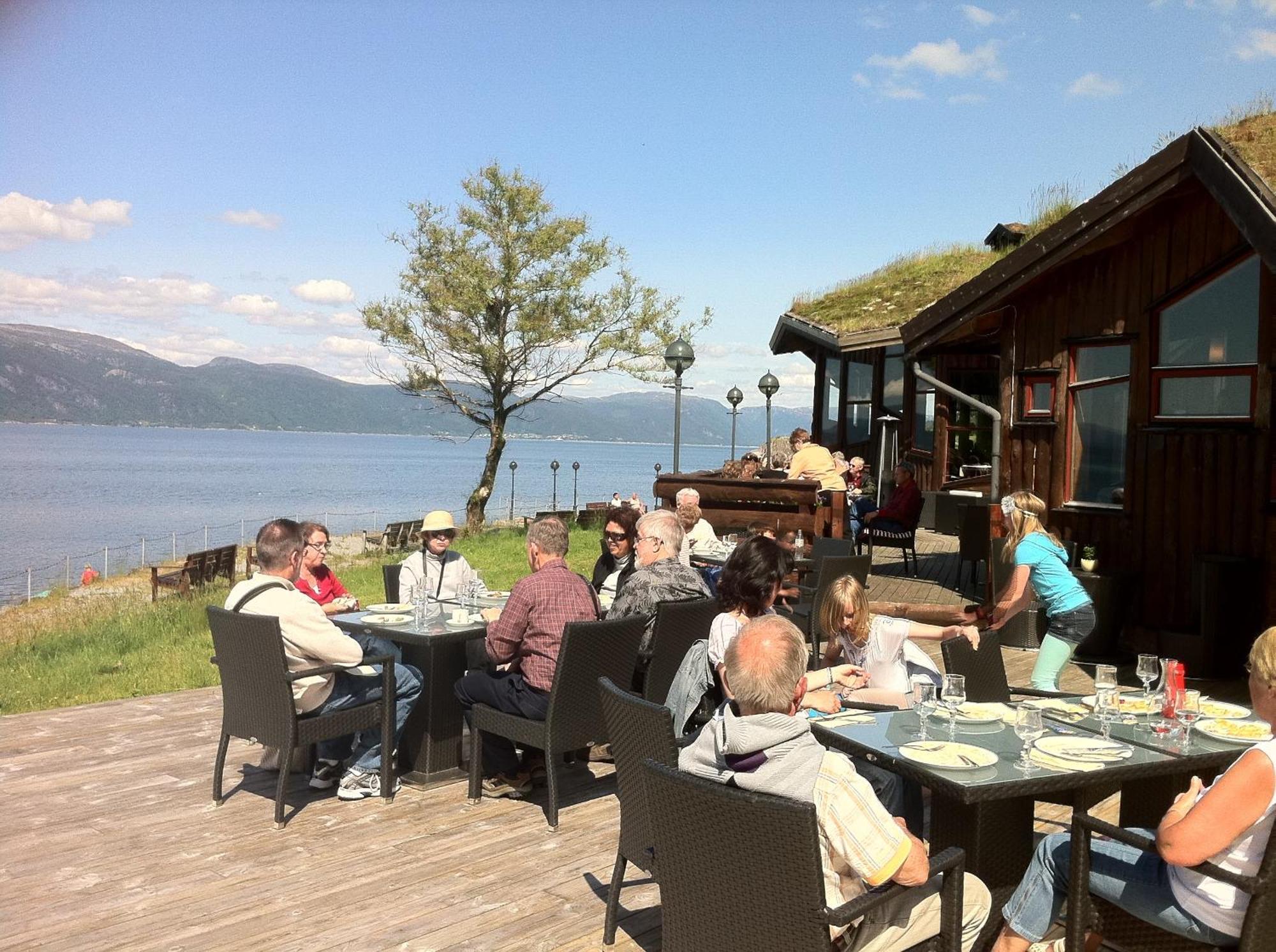 Brekkestranda Fjordhotel Brekke  المظهر الخارجي الصورة
